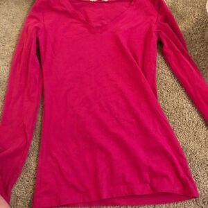 Forever 21 V cut long sleeve shirt size small pink